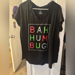 Apt 9 Top Bah Hum bug